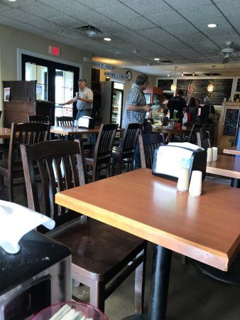 Club 86 Bagels and Cakes